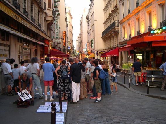  dessinateur de rue, soir d'été